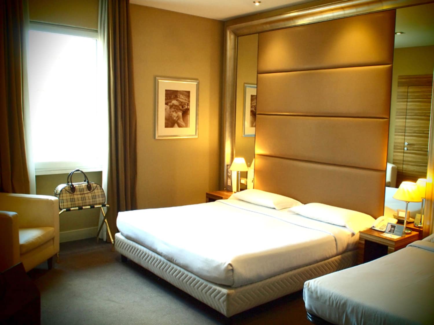 Eurostars Saint John Hotel