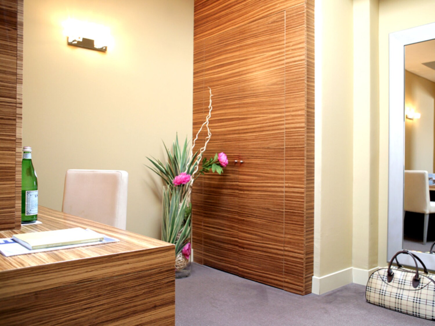 Eurostars Saint John Hotel