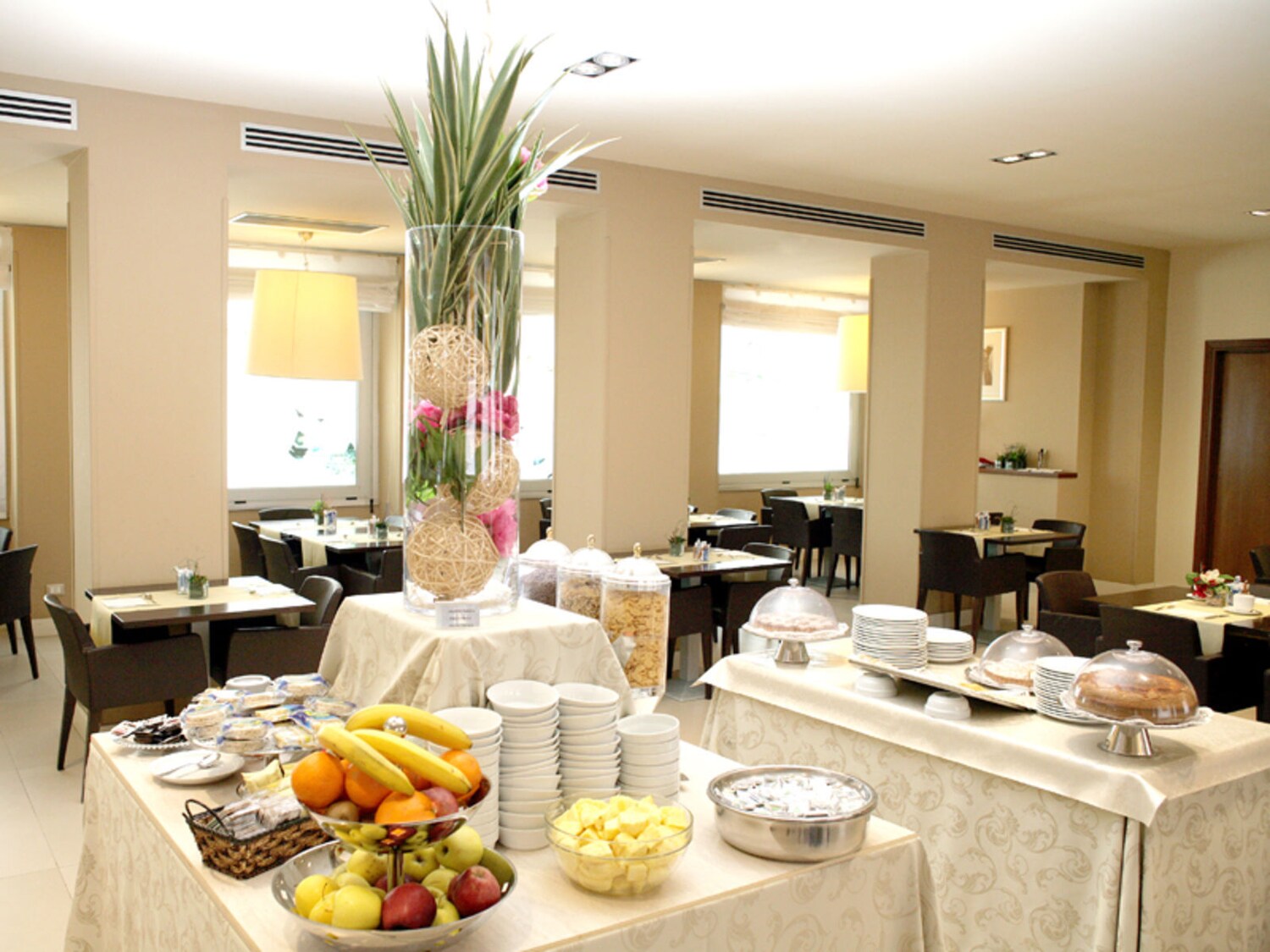 Eurostars Saint John Hotel