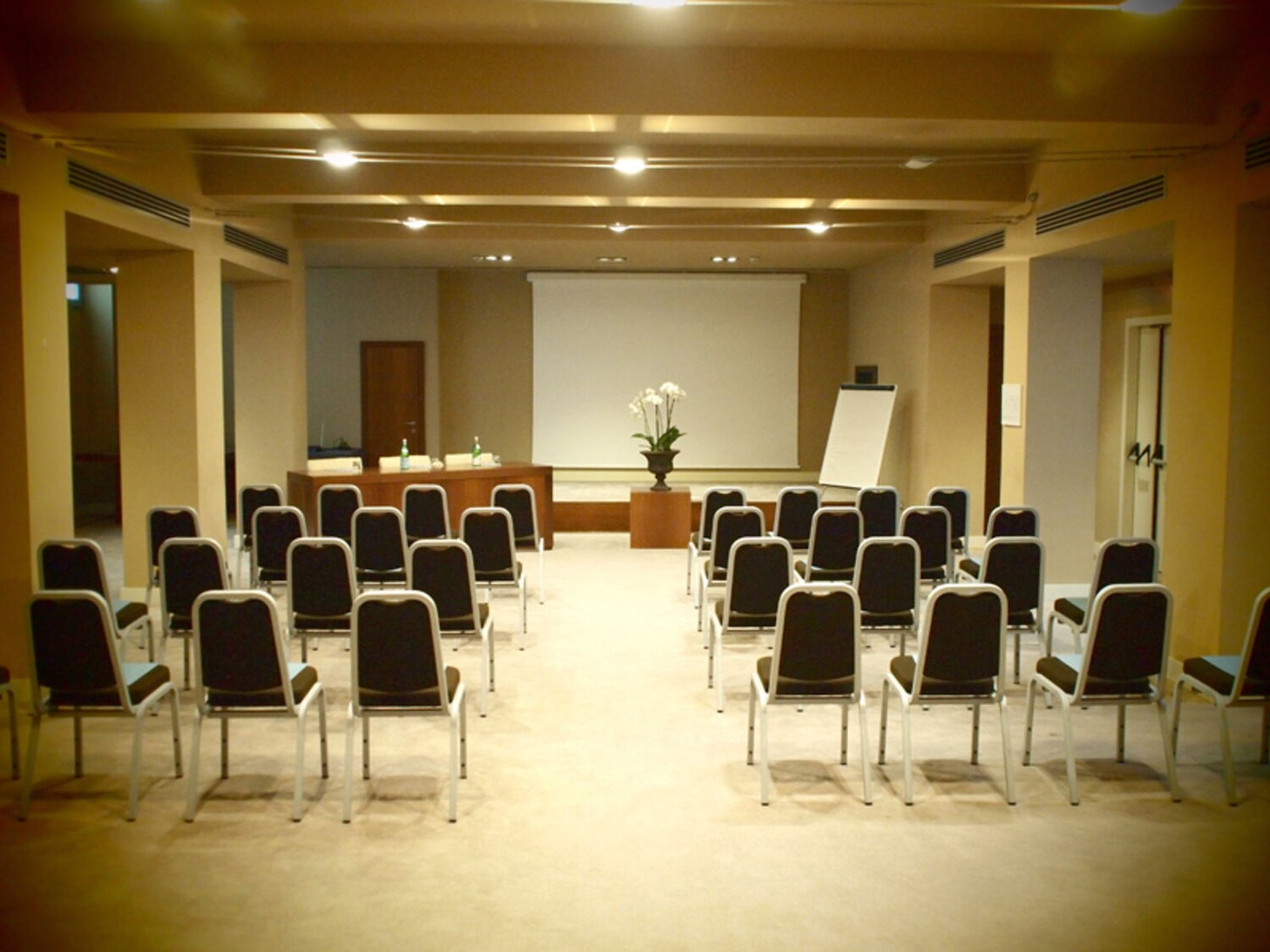 Eurostars Saint John Hotel