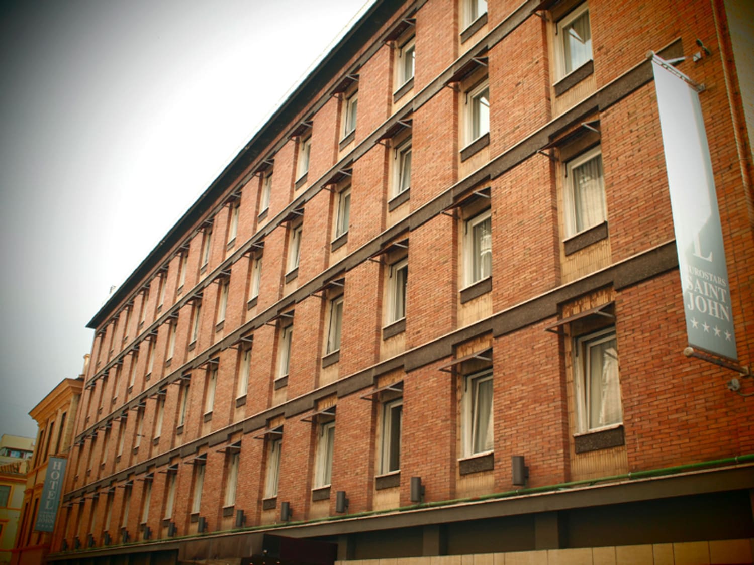 Eurostars Saint John Hotel