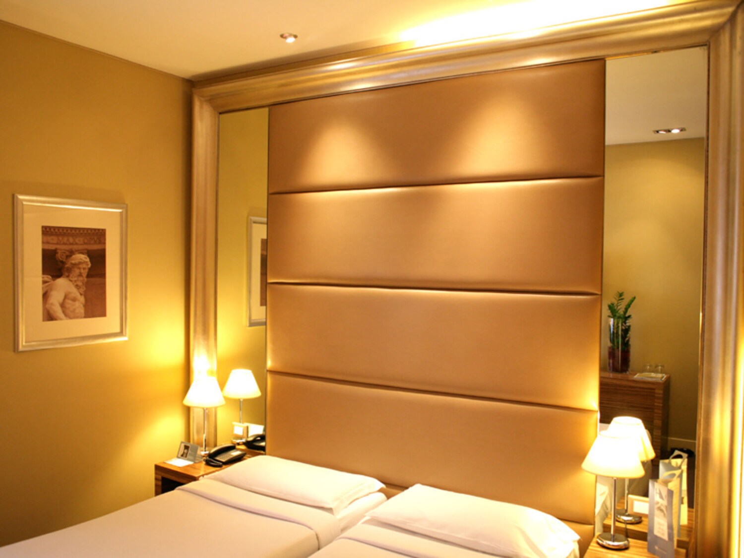 Eurostars Saint John Hotel